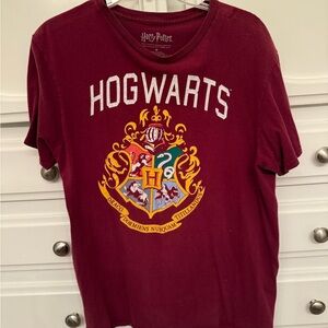 Warner Bros. Hogwarts Maroon Tee